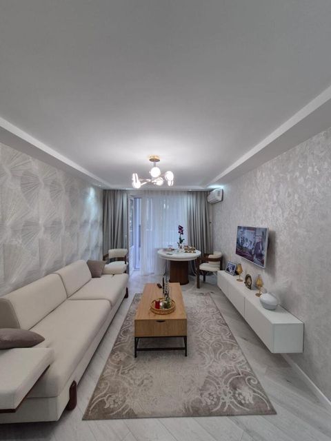 Satılır 2 otaqlı köhnə tikili 55 m² — Bakı