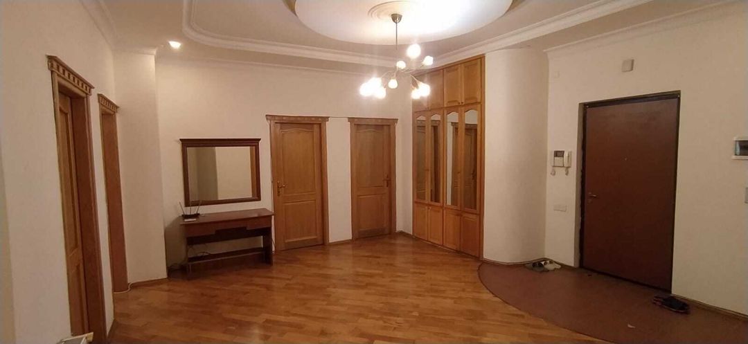 4-otaqlı yeni tikili, Nəsimi r., 220 m² — Mənzil, Bakı (12)
