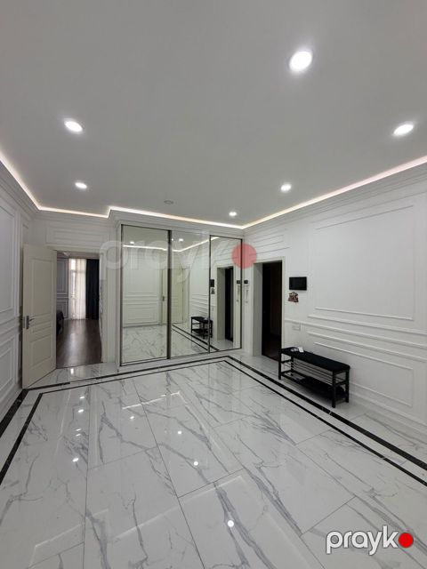 İcarəyə verilir 3 otaqlı yeni tikili 115 m²