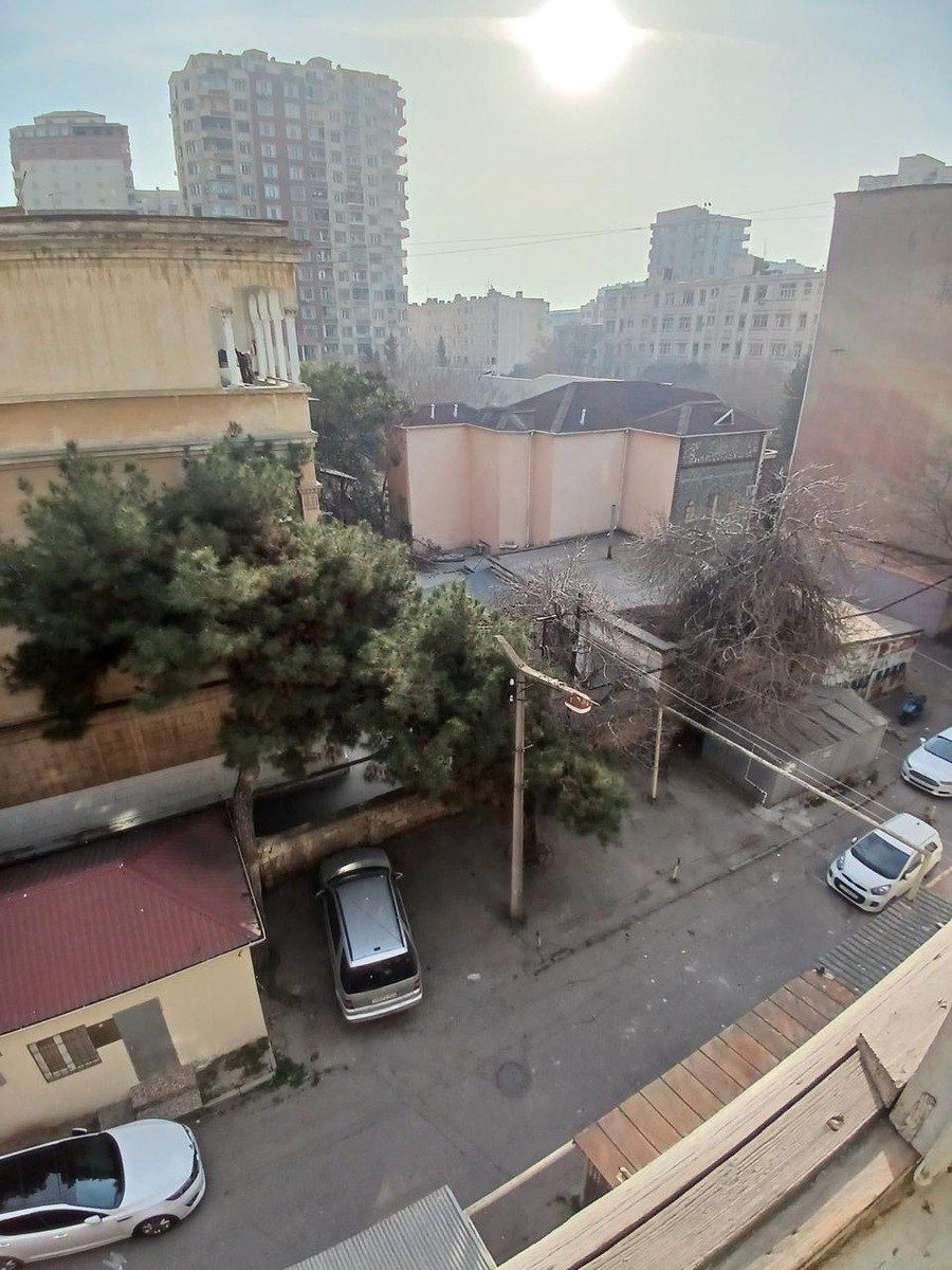 Satılır 3 otaqlı köhnə tikili 61 m² — Mənzil, Bakı (3)