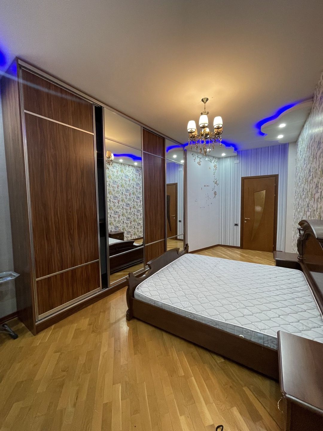 İcarəyə verilir 3 otaqlı yeni tikili 220 m² — Mənzil, Bakı (10)