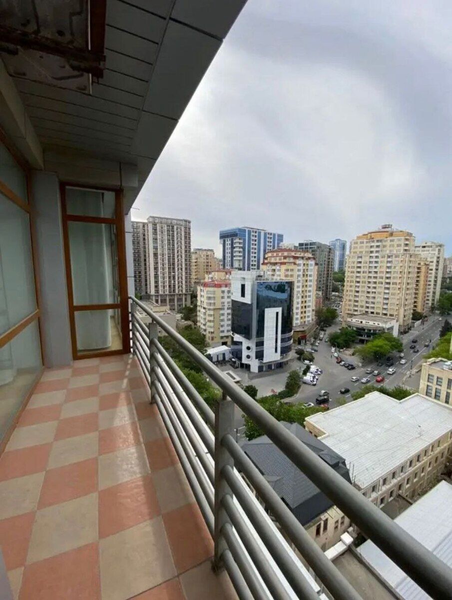 Satılır 3 otaqlı yeni tikili 130 m² — Mənzil, Bakı (4)