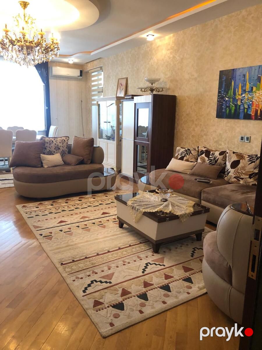 Satılır 4 otaqlı yeni tikili 200 m² — Mənzil, Bakı (2)