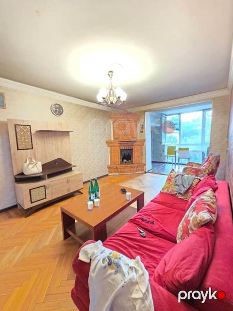 İcarəyə verilir 3 otaqlı köhnə tikili 80 m²