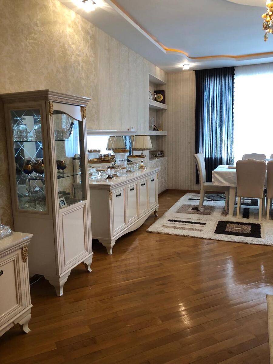 Satılır 4 otaqlı yeni tikili 200 m² — Mənzil, Bakı (5)