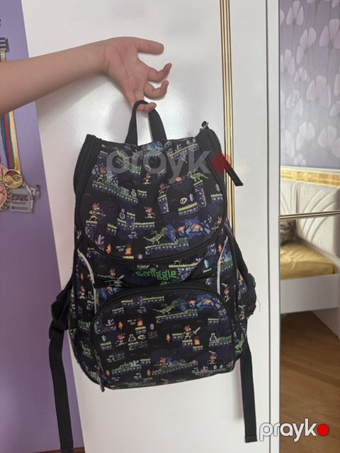 Smiggle brendli uşaq/gənc oğlan üçün bel çantası - Dizayn: Qara fon — Bakı