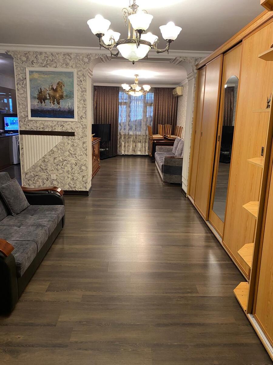 Satılır 4 otaqlı köhnə tikili 105 m² — Mənzil, Bakı (2)