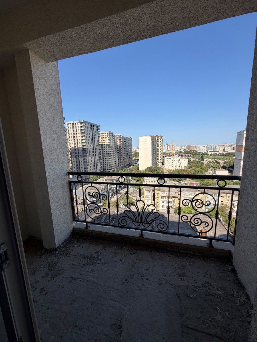 Satılır 4 otaqlı yeni tikili 241 m² — Mənzil, Bakı (11)