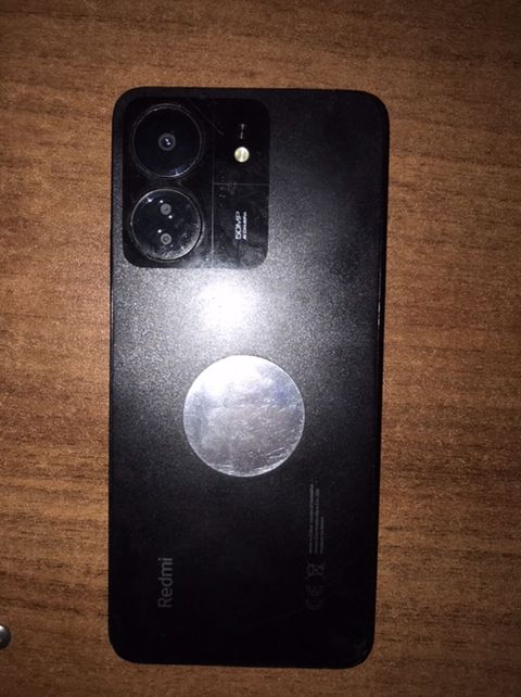 Redmi 13C, 256 GB, rəng - Qara, Qırıq — Xırdalan