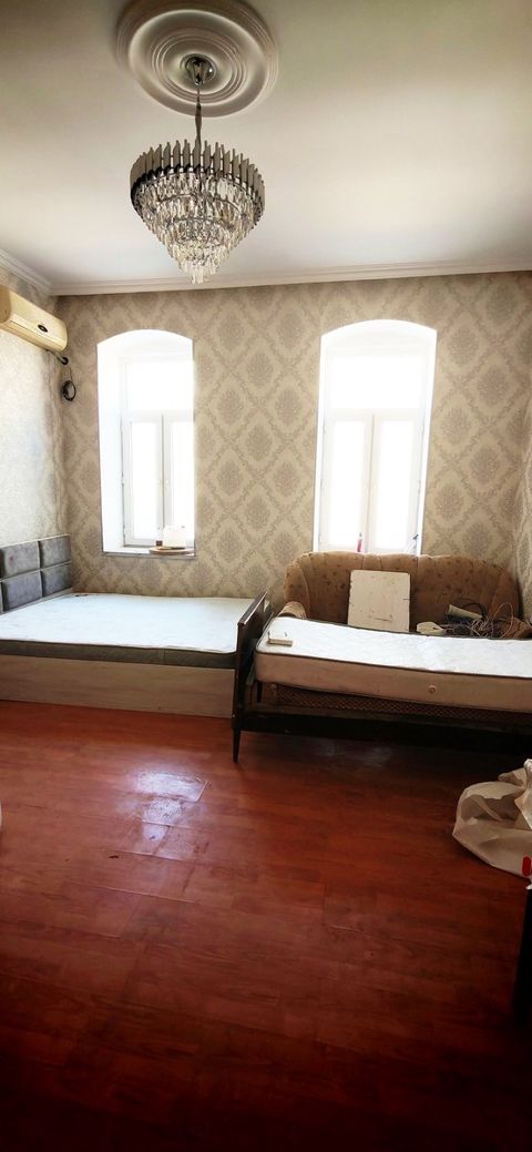 Satılır 2 otaqlı həyət evi/bağ evi 40 m² — Bakı