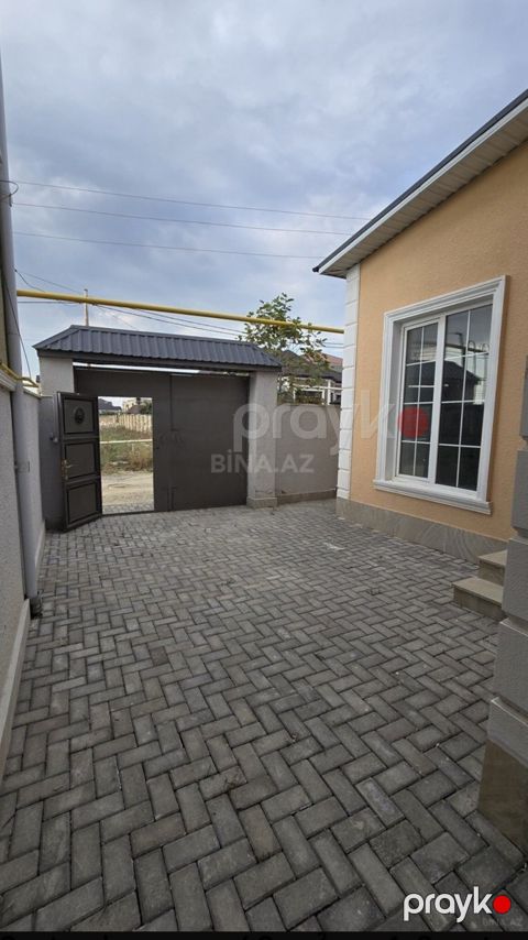 Satılır 3 otaqlı həyət evi/bağ evi 62 m²