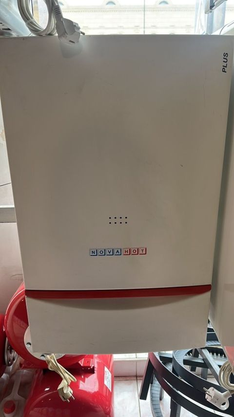 Nova Hot Plus divar tipli qaz qazanı - İstilik sistemi üçün divara — Gəncə