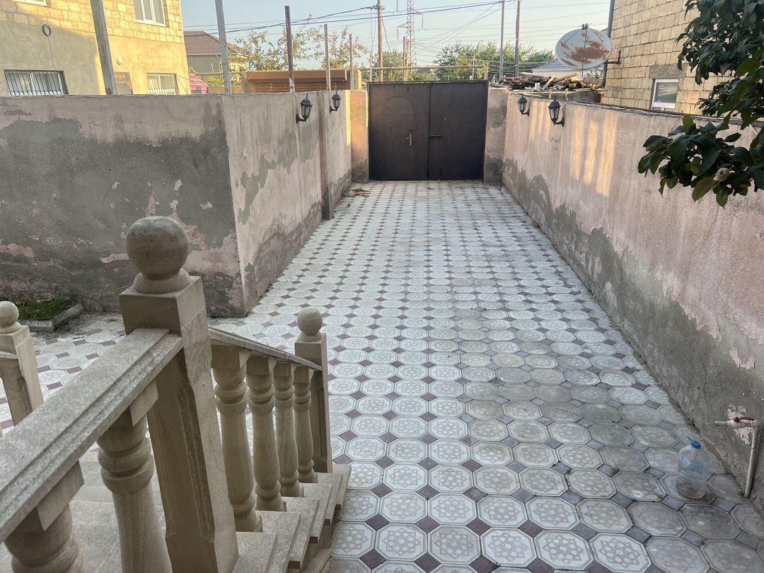 Satılır 4 otaqlı həyət evi/bağ evi 180 m² — Ev, villa, Bakı (4)
