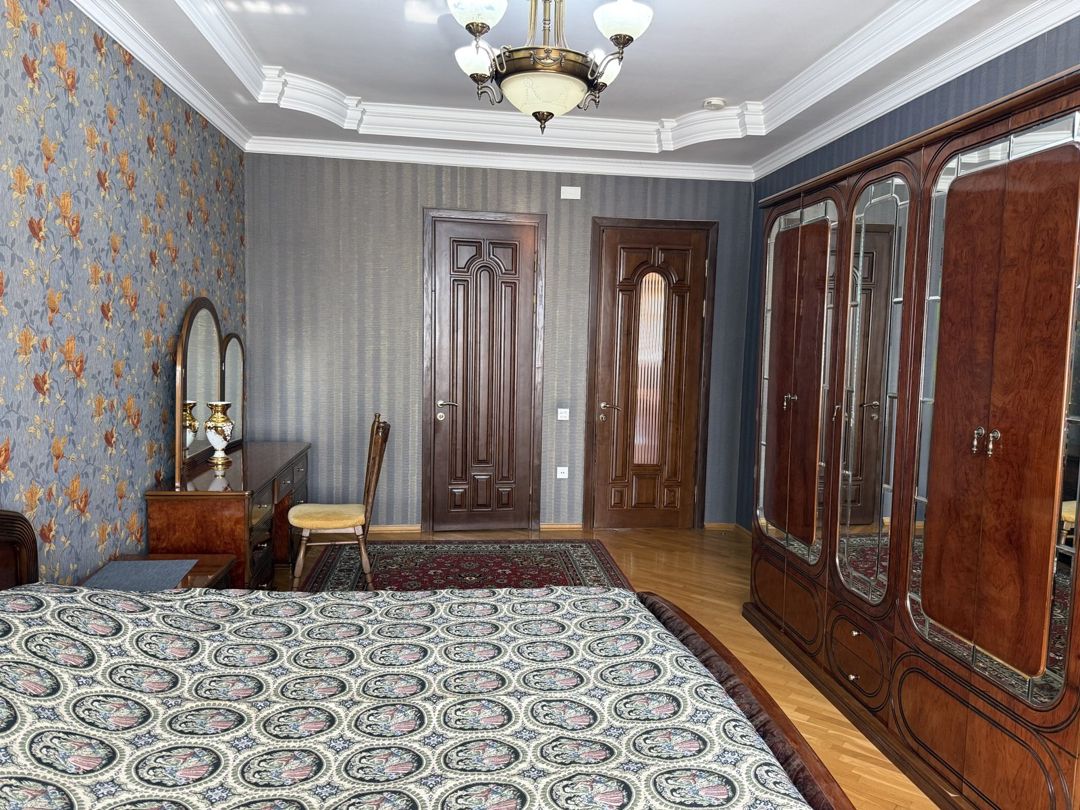 İcarəyə verilir 4 otaqlı yeni tikili 201 m² — Mənzil, Bakı (7)