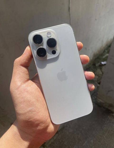 IPhone 15 Pro, 128 GB, Ağ — Şirvan