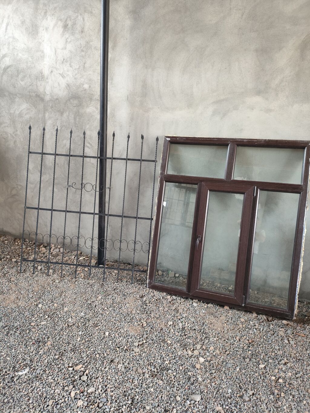 PVC pəncərə bloku və metal barmaqlıq - Material: tünd qəhvəyi rəngli — Təmir və inşaat, Gəncə (2)