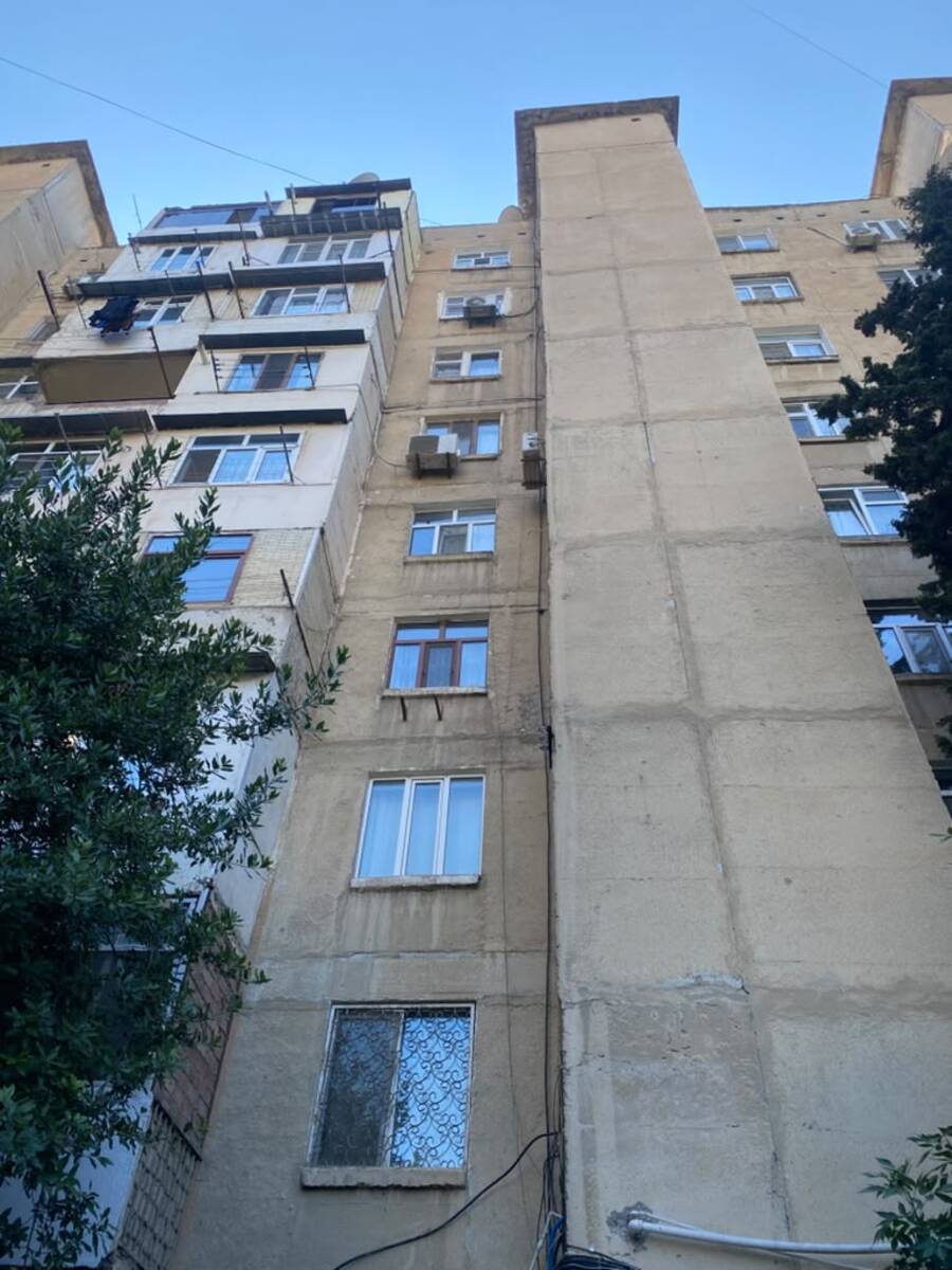 Satılır 4 otaqlı köhnə tikili 110 m² — Mənzil, Bakı (2)