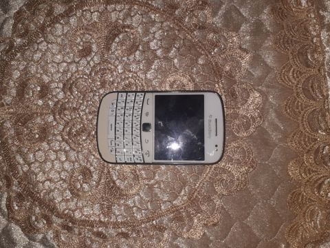 Blackberry Bold, rəng - Ağ, Düyməli