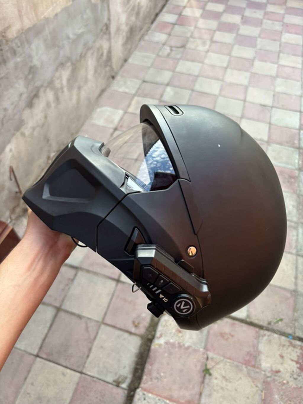 Teze interkomlu M razmer kask islenmeyb hesreyi superdi tek ciziqi var — Avto, Xırdalan