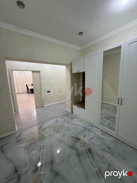 İcarəyə verilir 3 otaqlı yeni tikili 120 m²