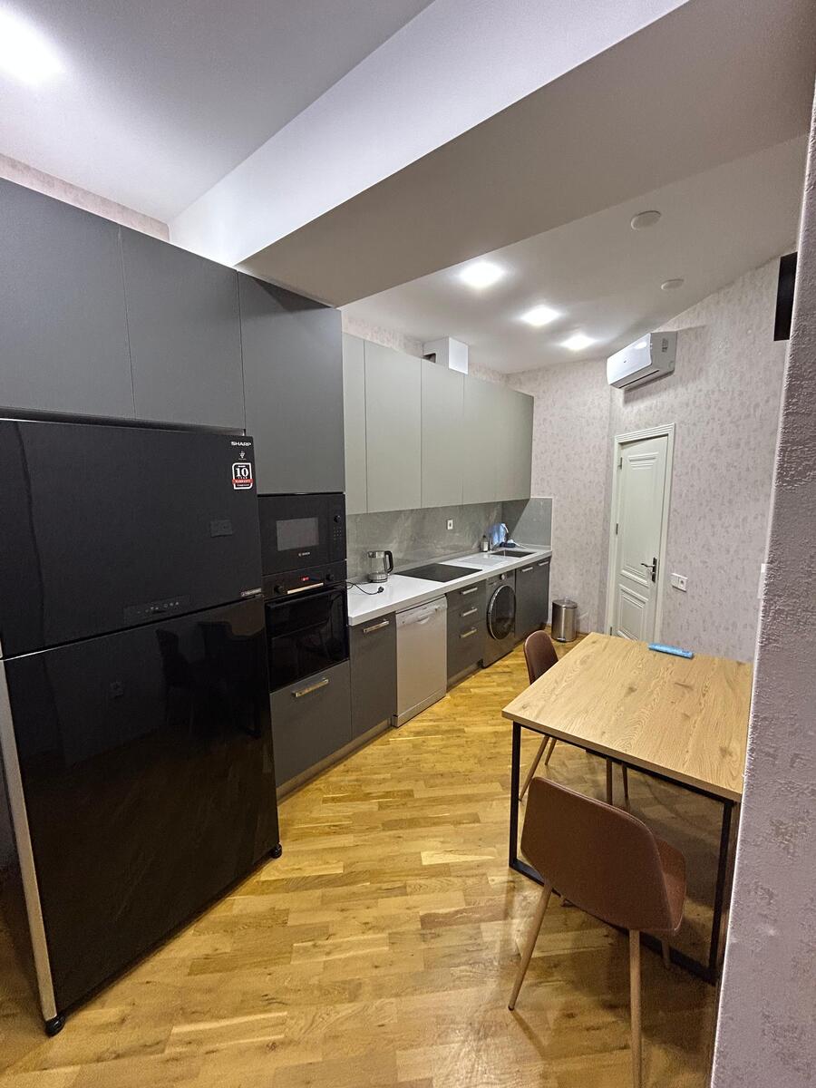 İcarəyə verilir 3 otaqlı yeni tikili 120 m² — Mənzil, Bakı (7)
