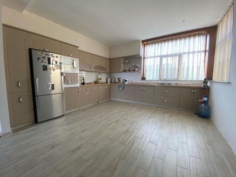 İcarəyə verilir 6 otaqlı həyət evi/bağ evi 500 m² — Bakı