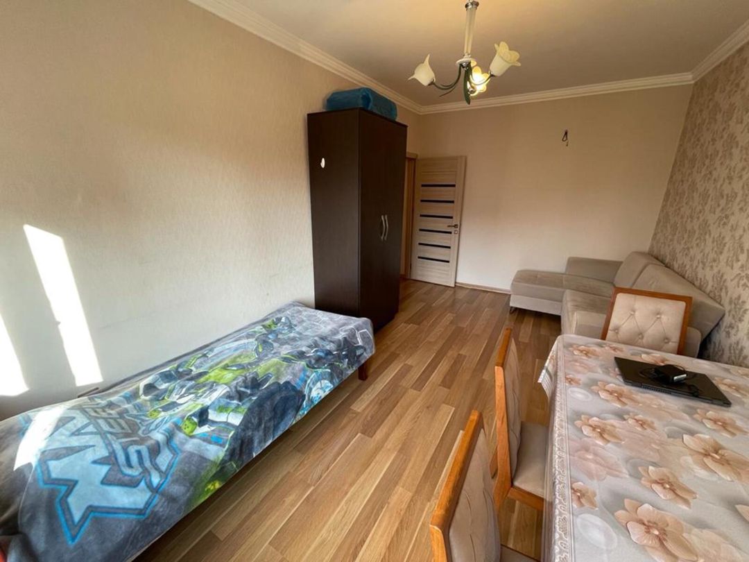 Satılır 2 otaqlı köhnə tikili 58 m² — Mənzil, Bakı (2)