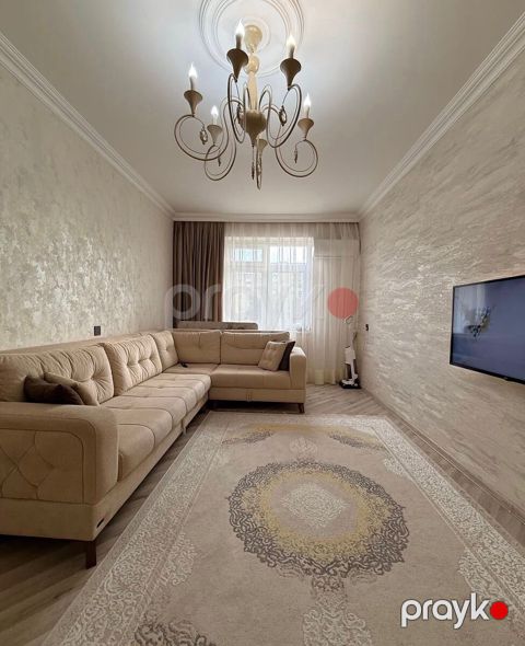 Satılır 2 otaqlı köhnə tikili 65 m²