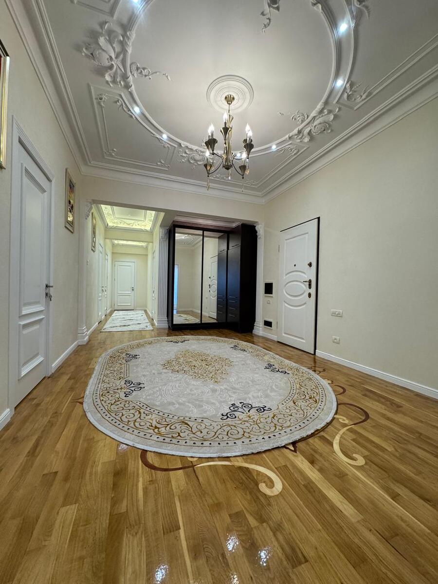 Satılır 4 otaqlı yeni tikili 220 m² — Mənzil, Bakı (9)
