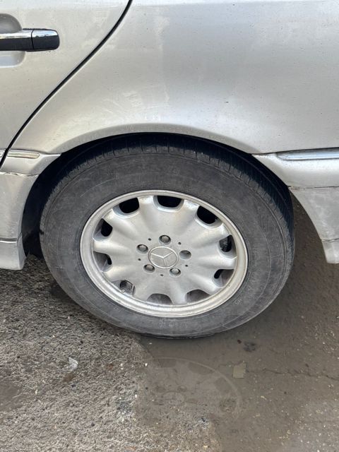 Mercedes təkəri R15 — Bakı