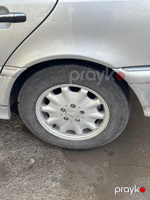 Mercedes təkəri R15
