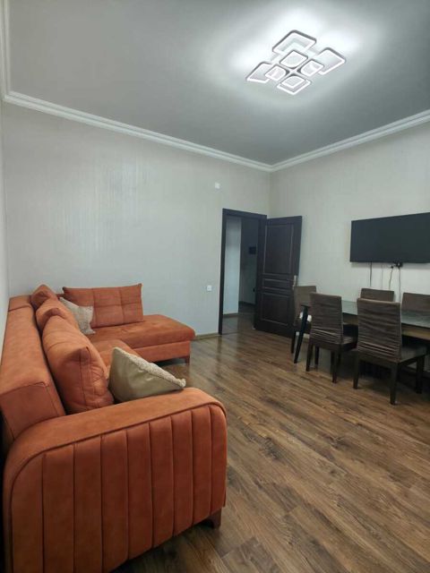 Satılır 2 otaqlı köhnə tikili 55 m² — Bakı