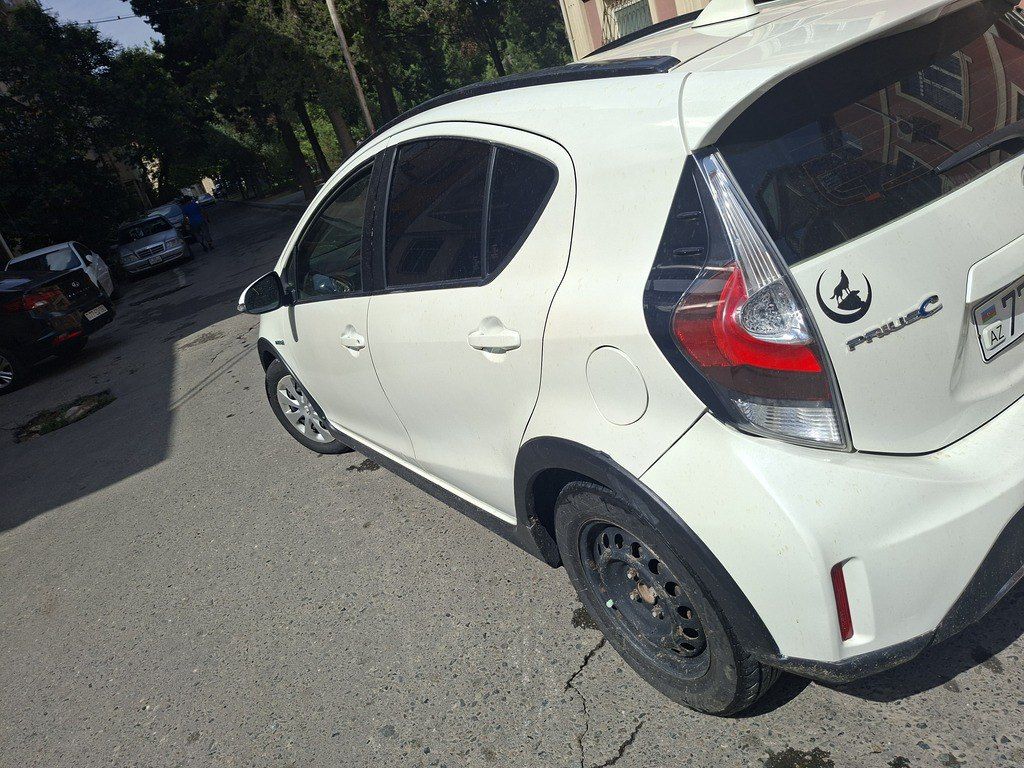 Toyota Prius C, 1.5 L, 6.5 kWh, 2018 il, 222 000 km — Avtomobillər, Bakı (4)