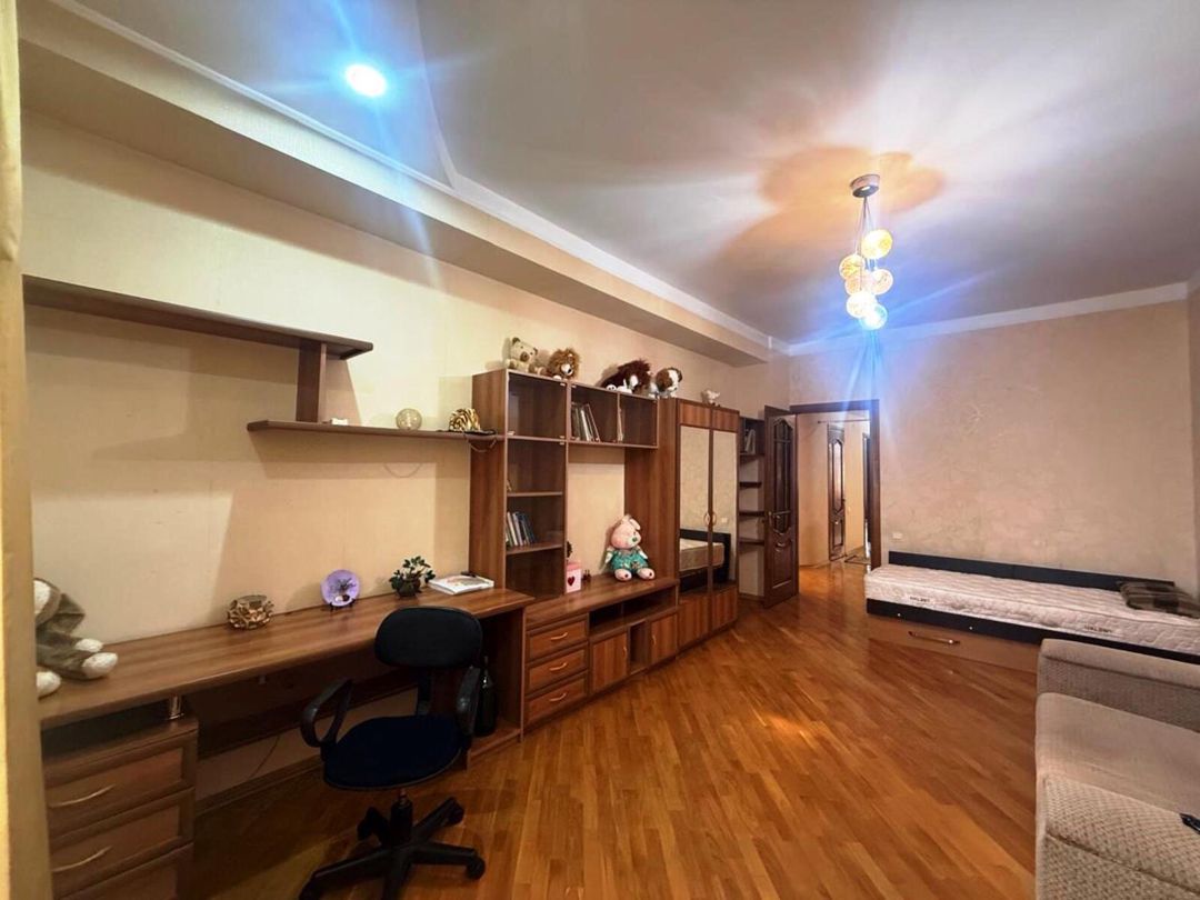 Satılır 4 otaqlı yeni tikili 208 m² — Mənzil, Bakı (10)
