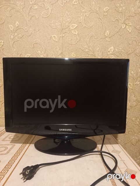 Samsung LCD monitor/TV - Ekran diaqonalı təxminən 21–22 düym — Bakı
