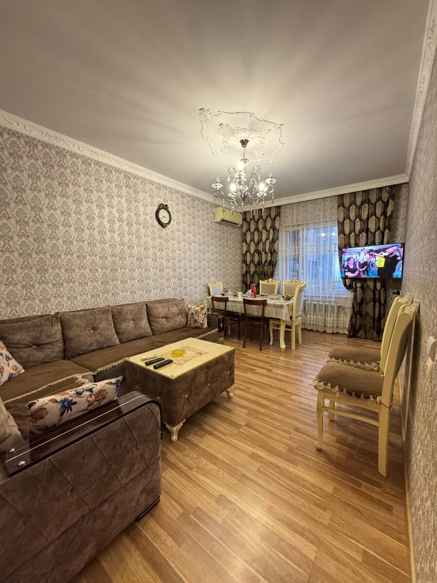 Satılır 4 otaqlı köhnə tikili 110 m² — Mənzil, Bakı (2)