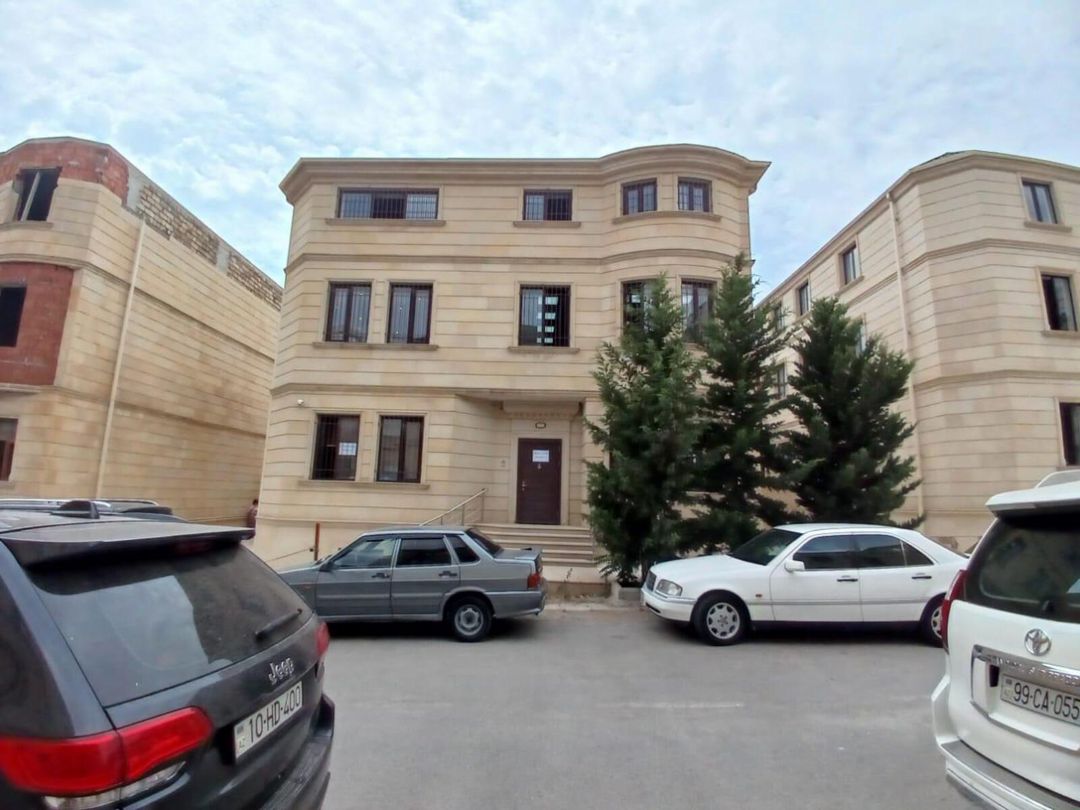 İcarəyə verilir obyekt 576 m² — Əmlak, Bakı (2)