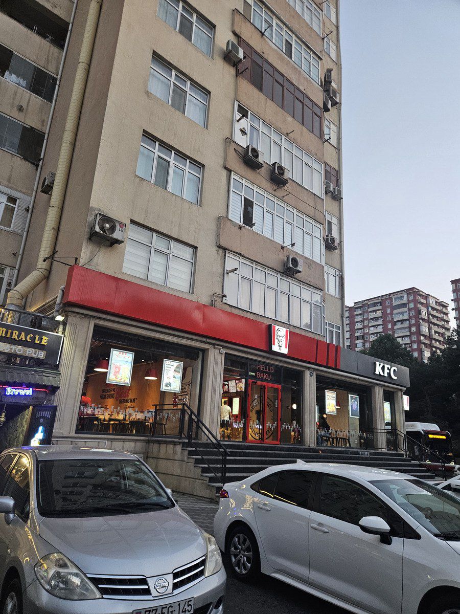 İcarəyə verilir 3 otaqlı yeni tikili 135 m² — Mənzil, Bakı (5)