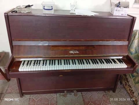 Upright pianino – “Терек” (Terek) markası - Korpus: tünd qəhvəyi — Digah