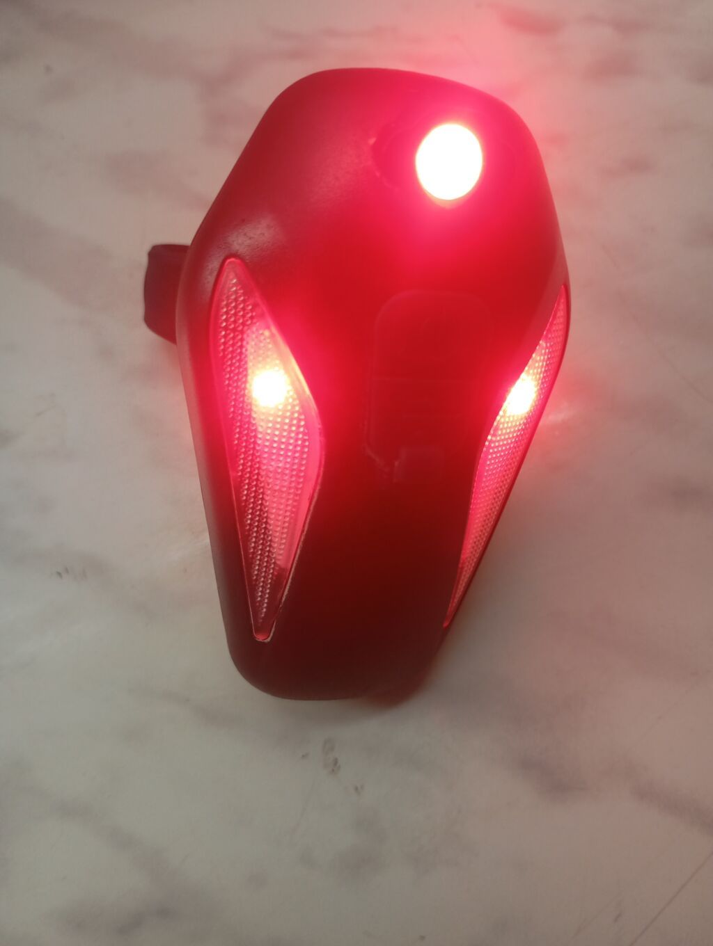 Velosiped üçün arxa işıq və siqnal kombinəsi - 2-si 1-də dizayn: üst — Ehtiyat hissələri və aksesuarlar, Digah (6)