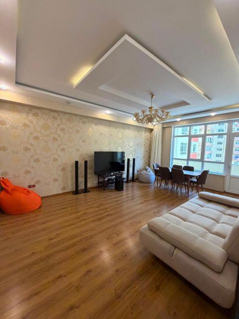 Satılır 2 otaqlı yeni tikili 84 m² — Bakı