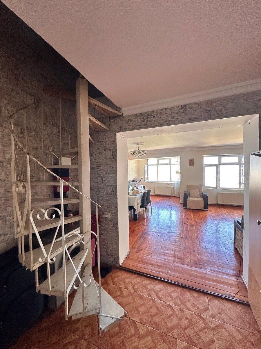 Satılır 4 otaqlı köhnə tikili 100 m² — Mənzil, Bakı (7)