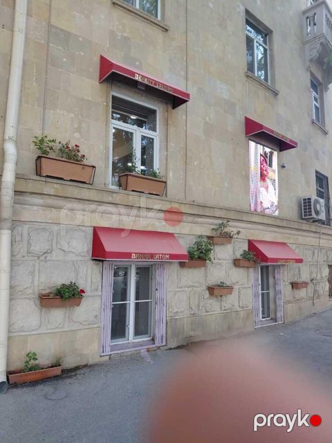 Satılır obyekt 130 m²