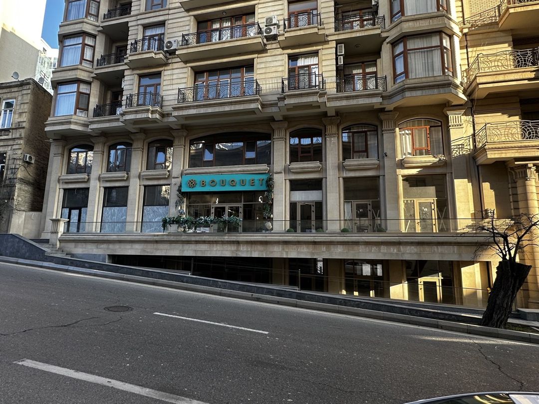 Satılır obyekt 171 m² — Əmlak, Bakı (2)