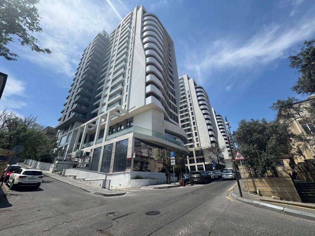 Satılır 4 otaqlı yeni tikili 164 m² — Mənzil, Bakı (2)