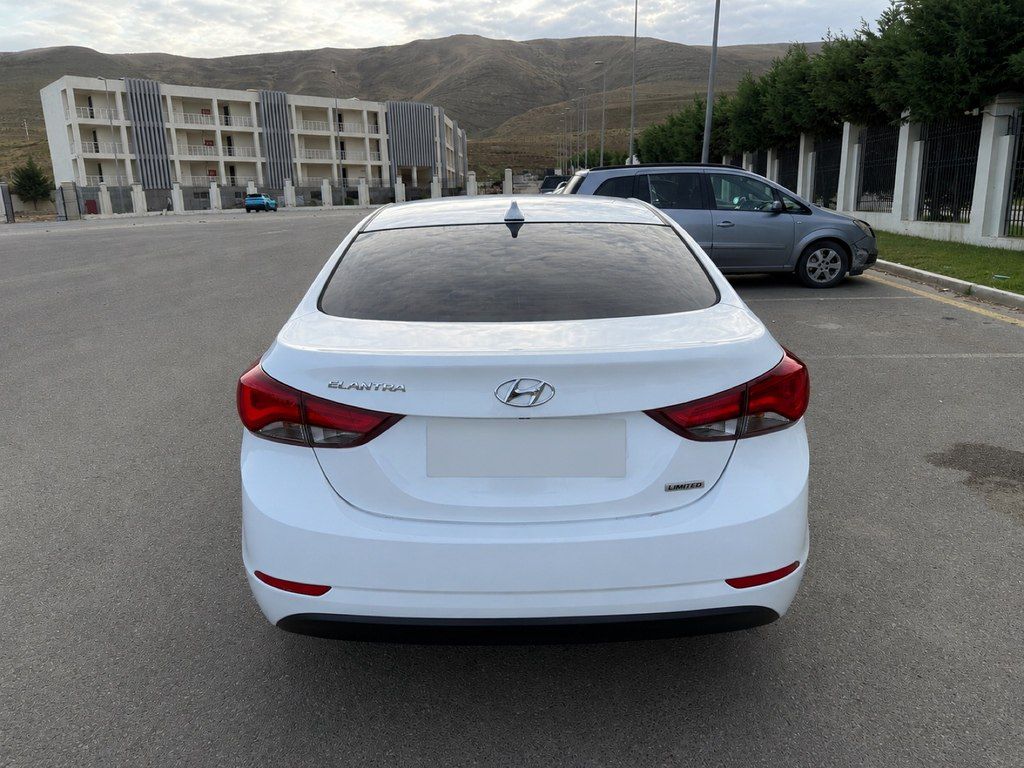 Hyundai Elantra, 1.8 L, 2015 il, 219 796 km — Avtomobillər, Bakı (4)