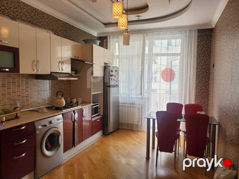 İcarəyə verilir 2 otaqlı yeni tikili 93 m²