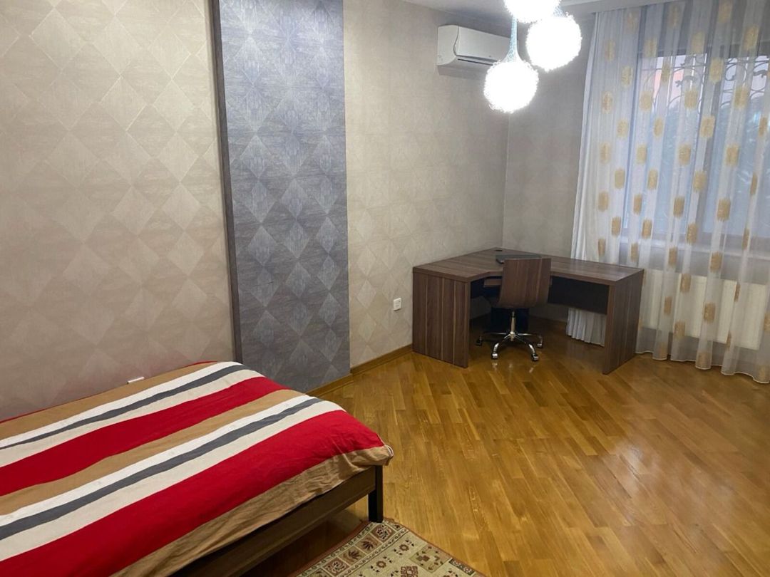 İcarəyə verilir 9 otaqlı həyət evi/bağ evi 450 m² — Ev, villa, Bakı (7)