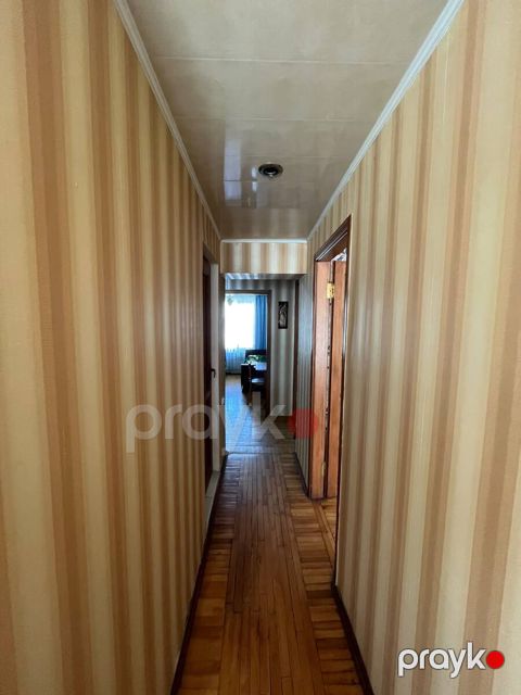 İcarəyə verilir 5 otaqlı köhnə tikili 65 m²
