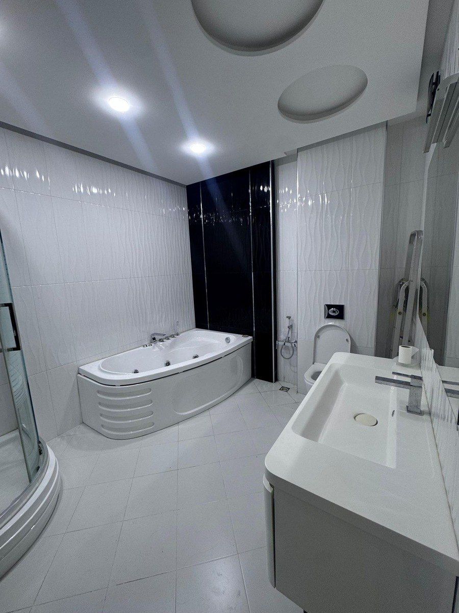 İcarəyə verilir 3 otaqlı yeni tikili 130 m² — Mənzil, Bakı (9)